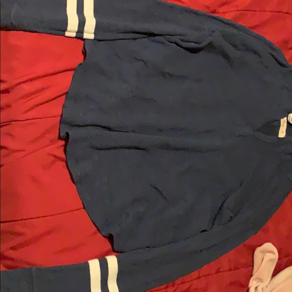 Sweater - Picture 2 of 3